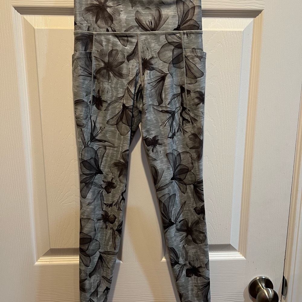 Athleta Gray Floral Leggings